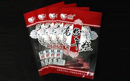 聚酯（PE）材質(zhì)真空包裝袋有哪些特點(diǎn)？