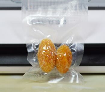 紋路真空袋和光面真空袋有什么區(qū)別？哪個貴？